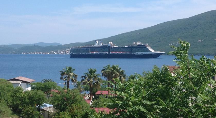 Villa Alla Bed And Breakfast Herceg Novi Room photo