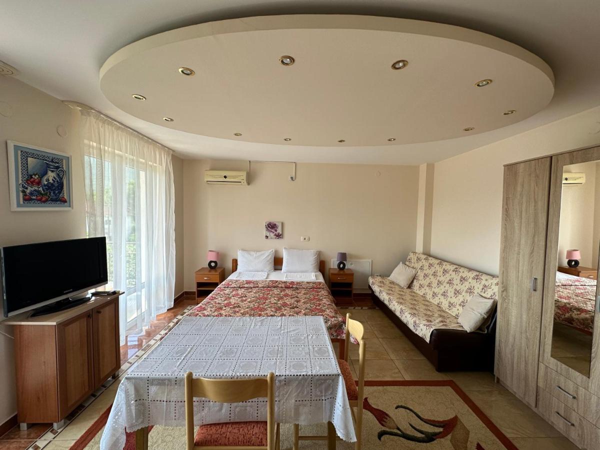 Villa Alla Bed And Breakfast Herceg Novi Exterior photo