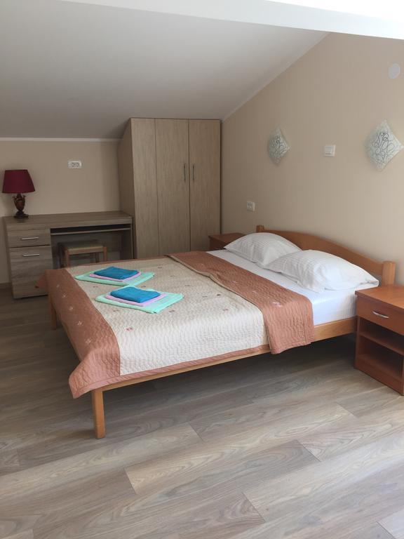 Villa Alla Bed And Breakfast Herceg Novi Exterior photo