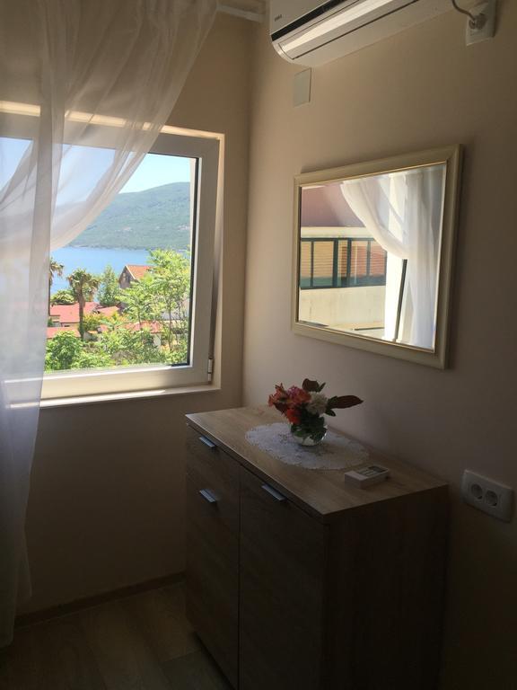Villa Alla Bed And Breakfast Herceg Novi Exterior photo