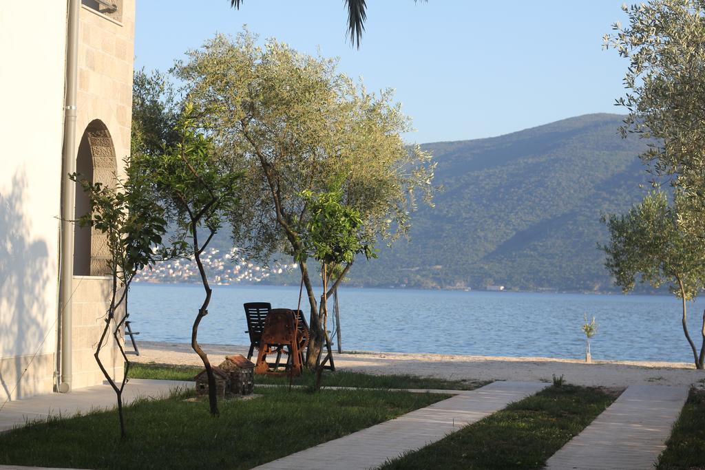 Villa Alla Bed And Breakfast Herceg Novi Exterior photo
